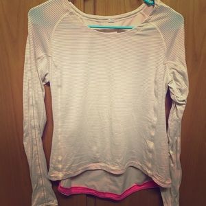 Lululemon Long sleeve Size 8 🍋🍋